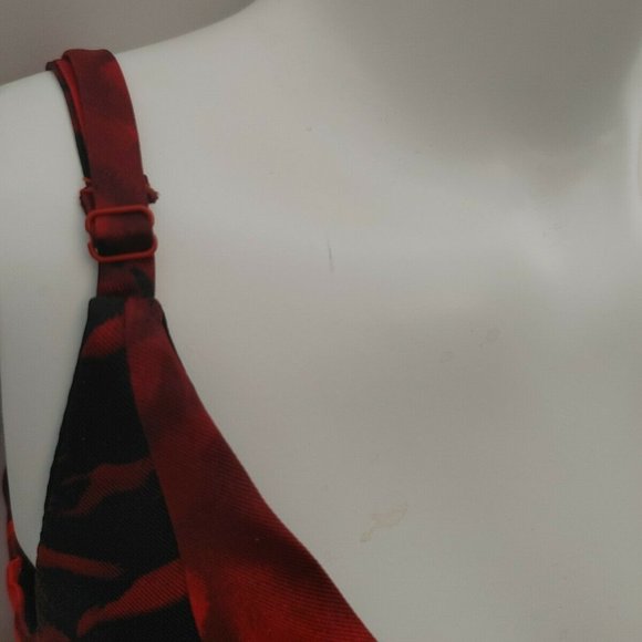 Floral Satin Sleeveless Red Dress - Picture 8 of 11